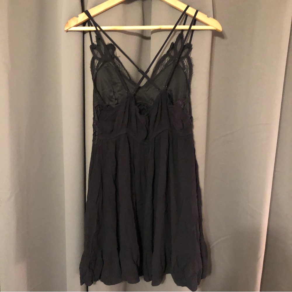Black Lace Nightie - Picture 3 of 6